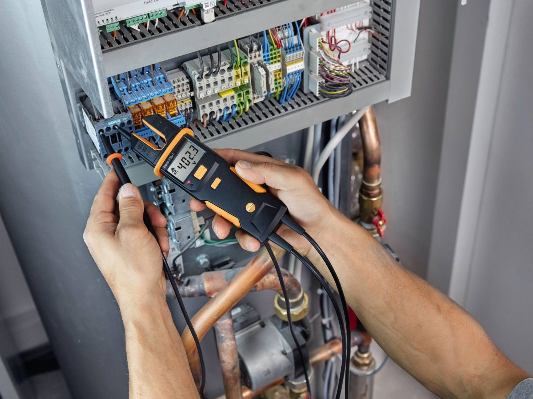 Araç Elektrikçi